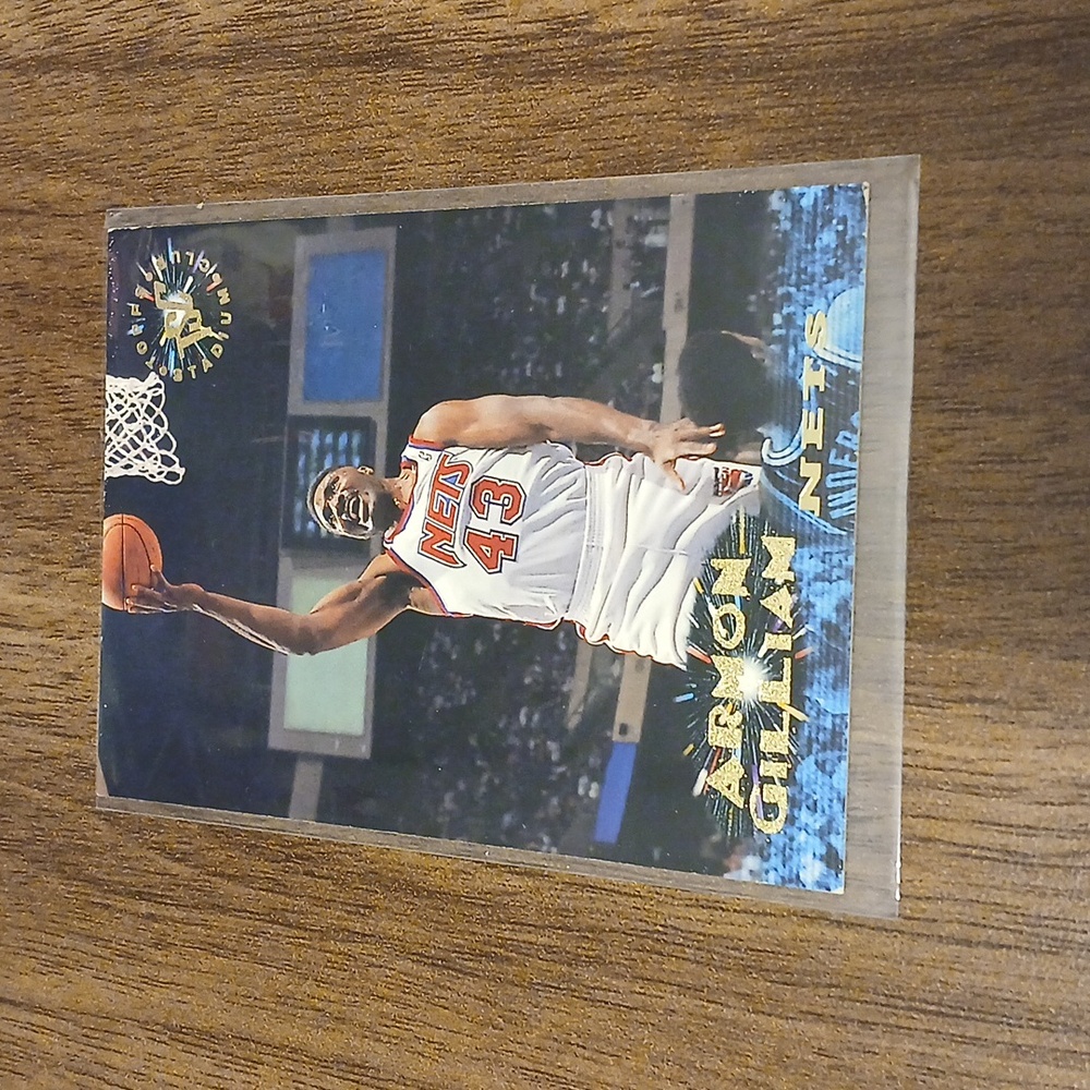 Armon Gilliam nets 2.5 in x 3.5 in red white blue basketball card